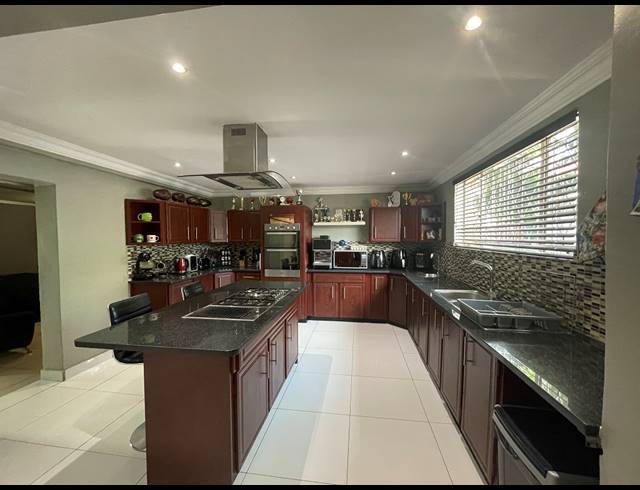 4 BEDROOM HOUSE FOR SALE IN WEBBER